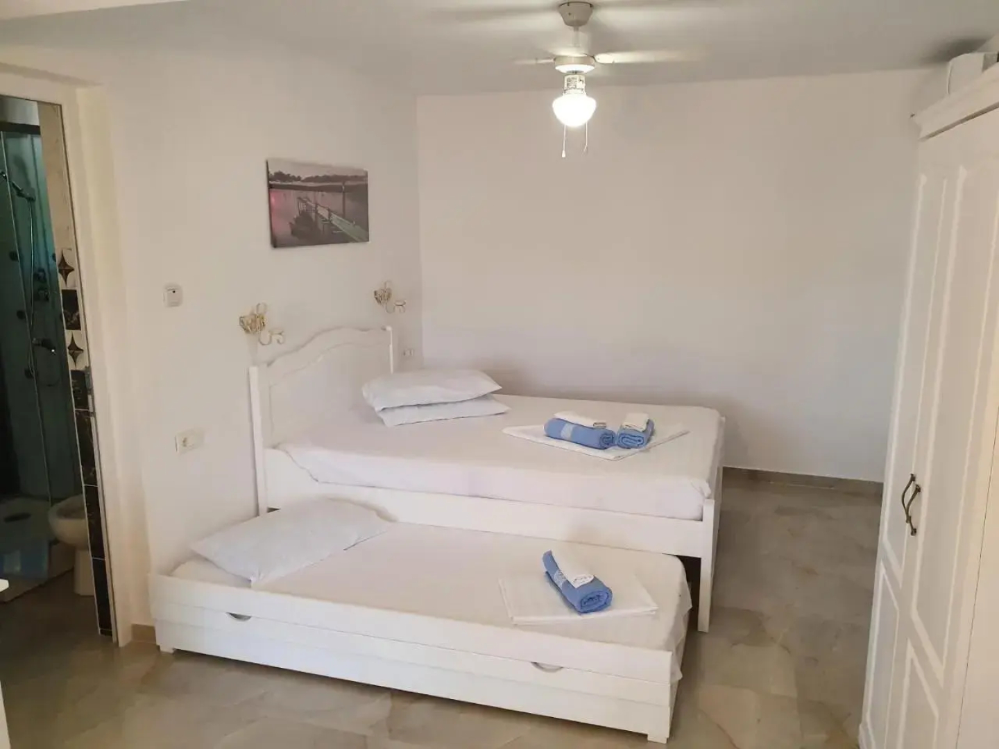 Casa Carmen Salina Artificiala