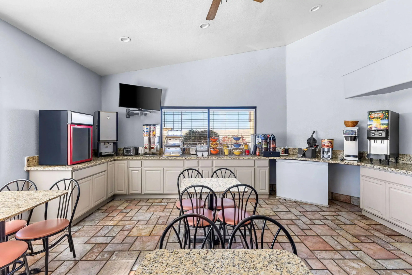 Days Inn by Wyndham Buckeye