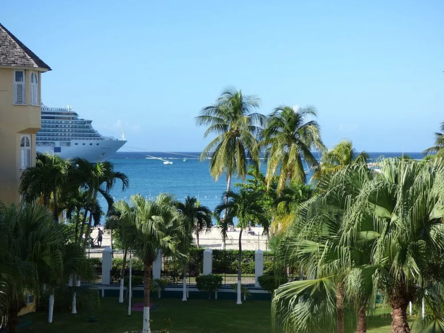 Beach One Bedroom Suite C15