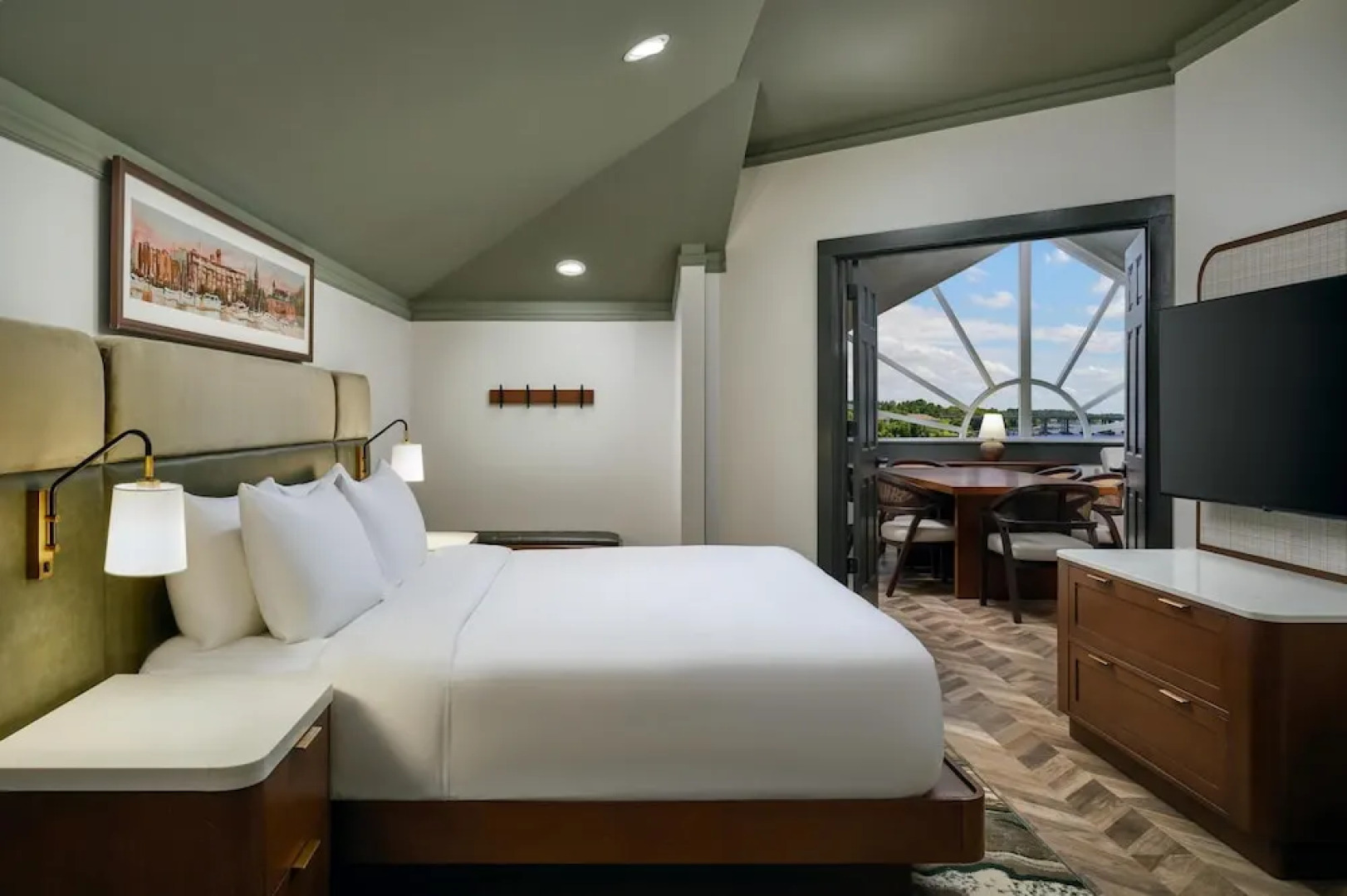 Tryon Riverfront Inn New Bern, Tapestry