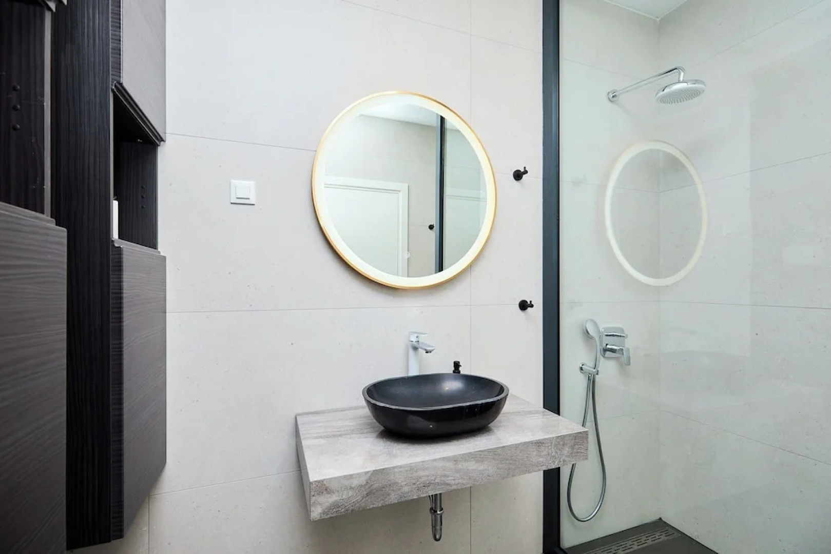 Hedera Estate, Hedera A25