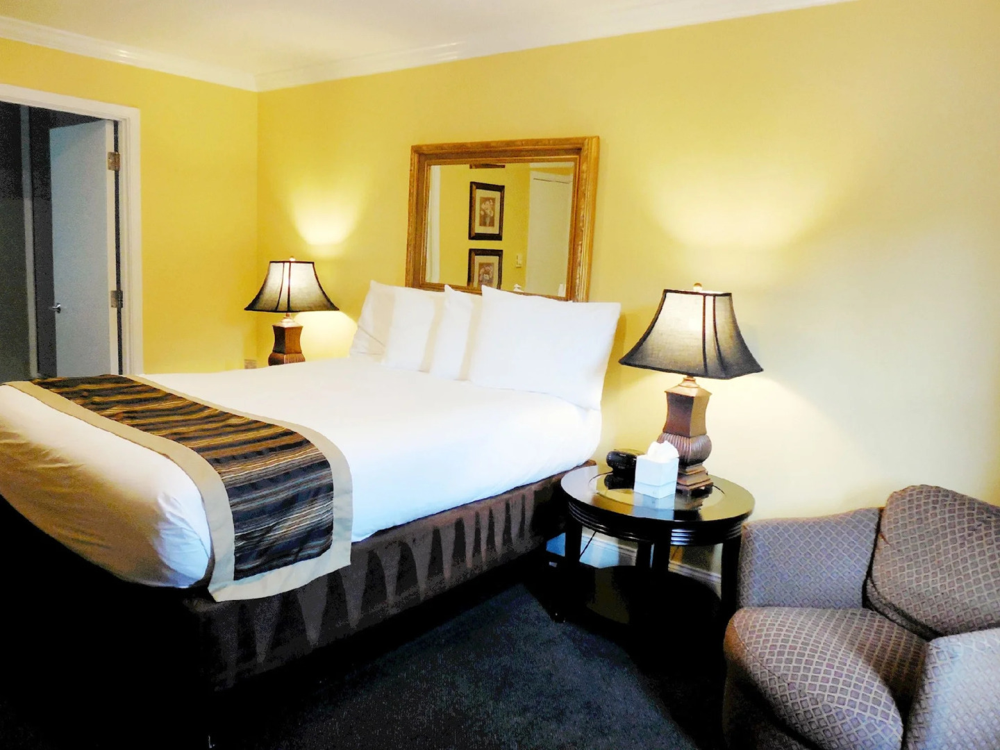 Sea Breeze Inn And Cottages