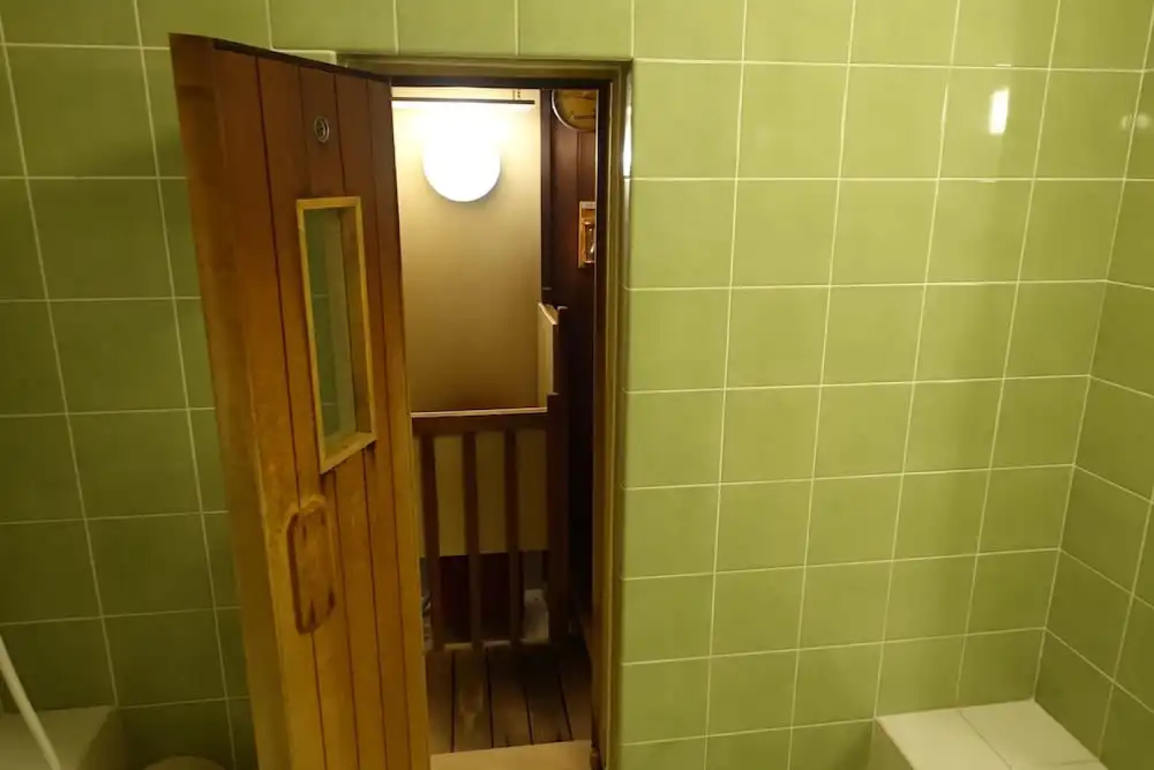 Hotel Tiger & Dragon (Adult Only)