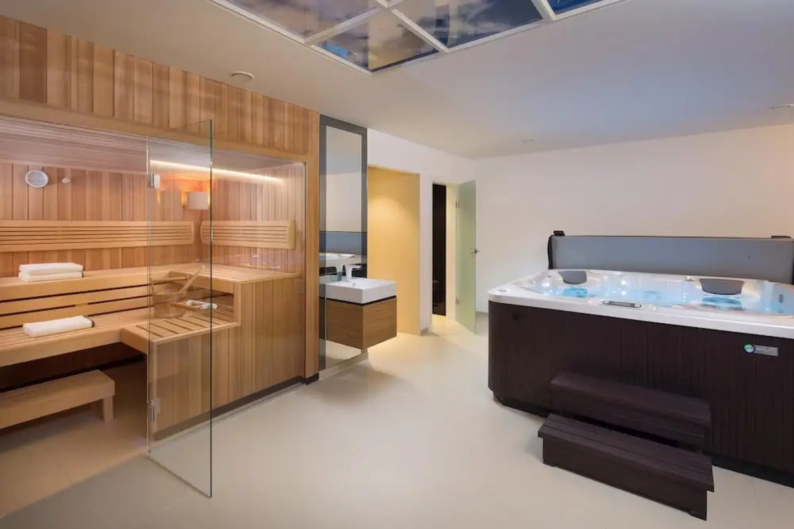 Luxury Villa Palma de Korkyra with Pool