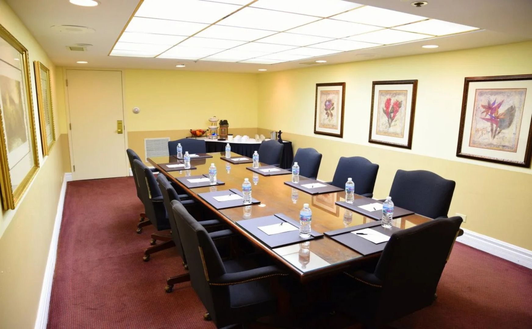 Holiday Inn Express Naperville by IHG