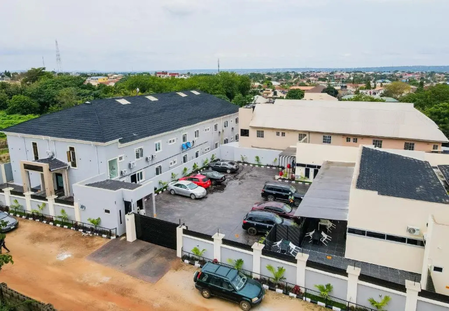 Beniks Courtyard Hotel