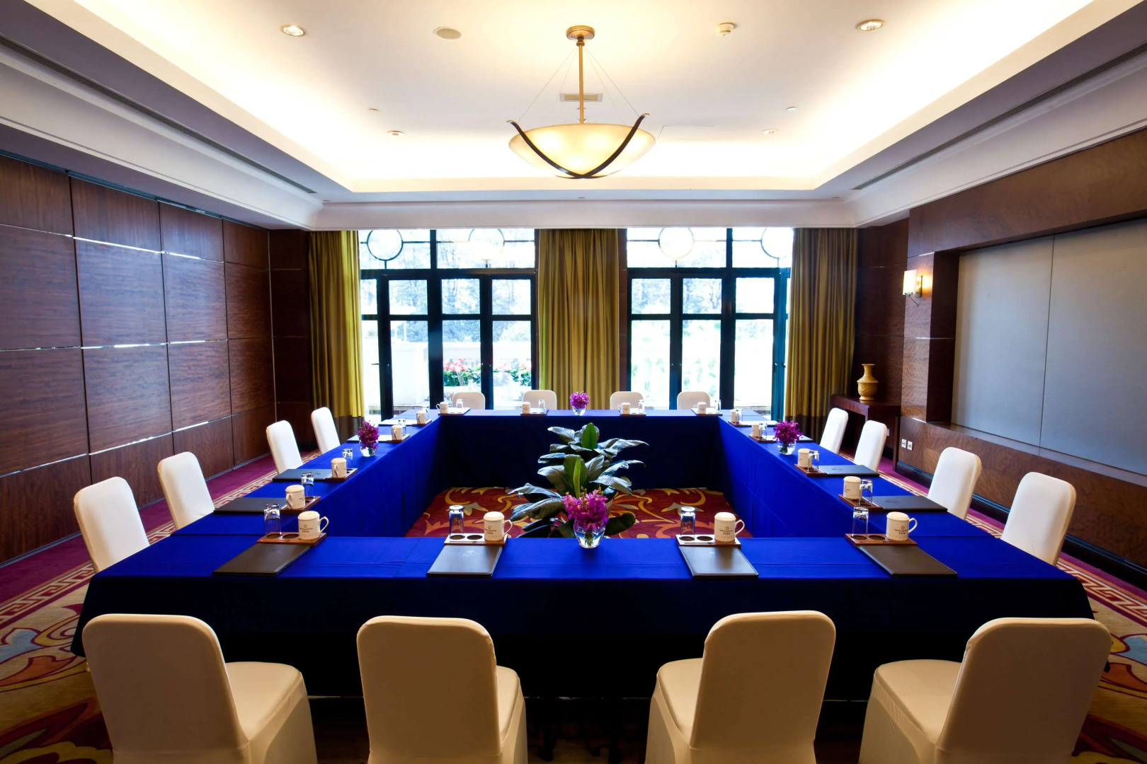 Kunming Green Lake Hotel