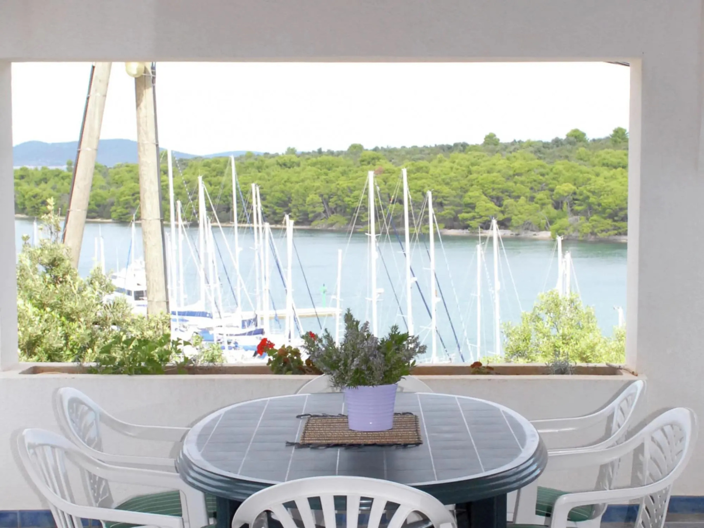 Holiday Home in Veli Rat Near Saharun