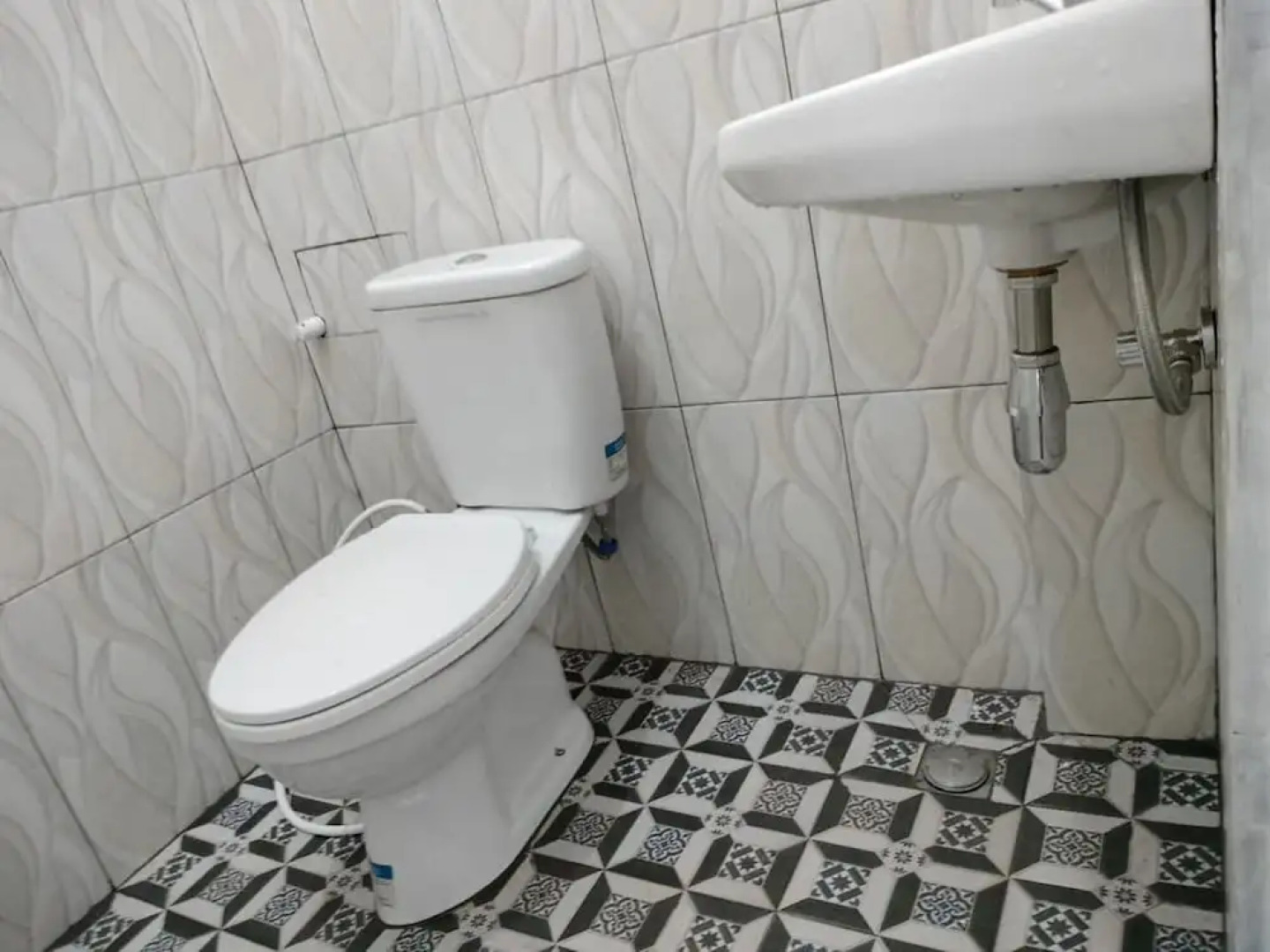 OYO 91203 Naufal Residence Syariah