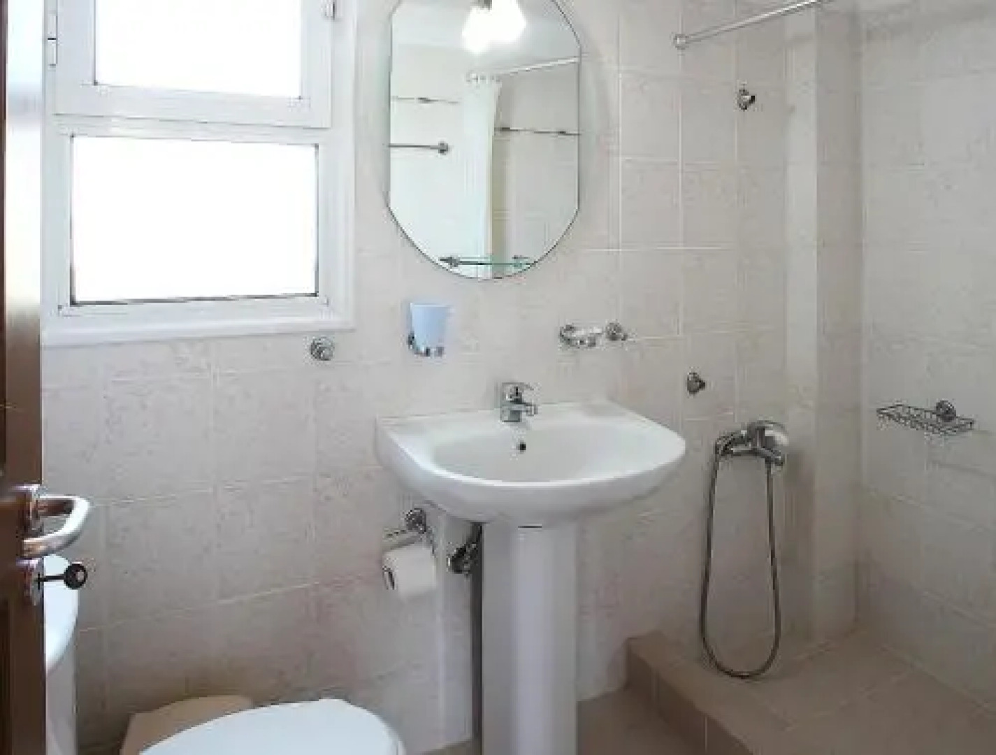 Alexandros Apartments