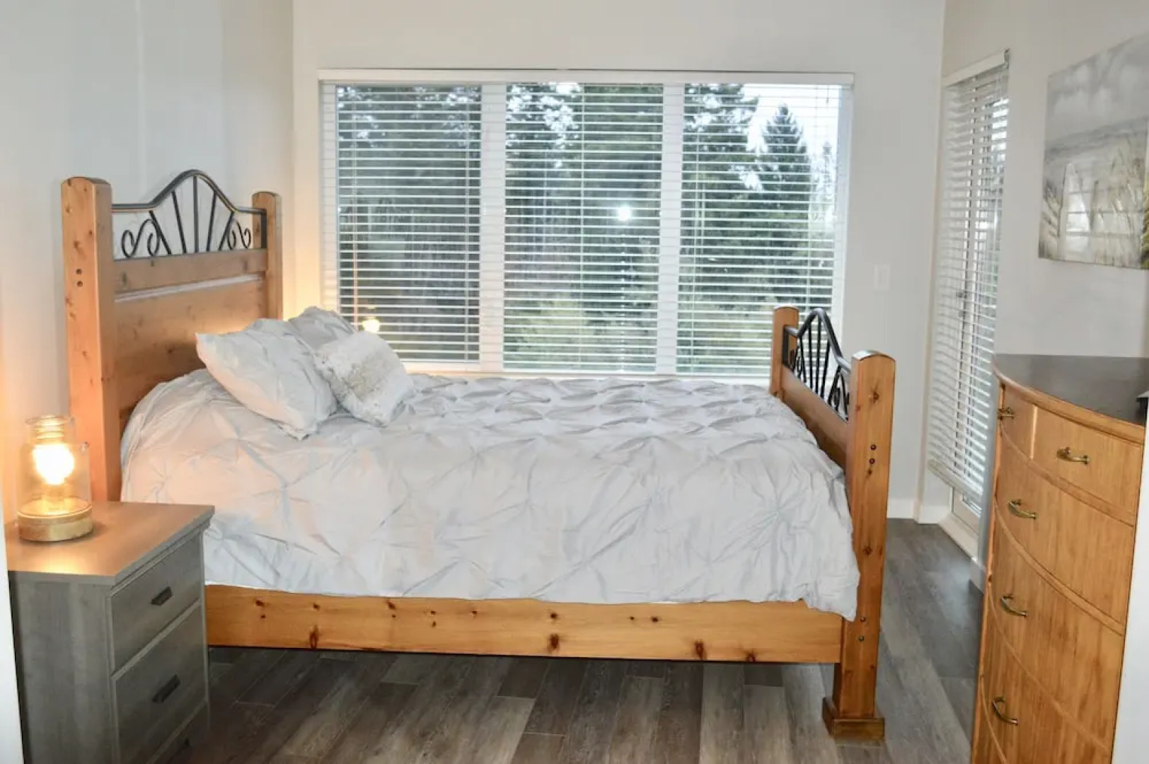 Cozy Creekside Renovated Condo