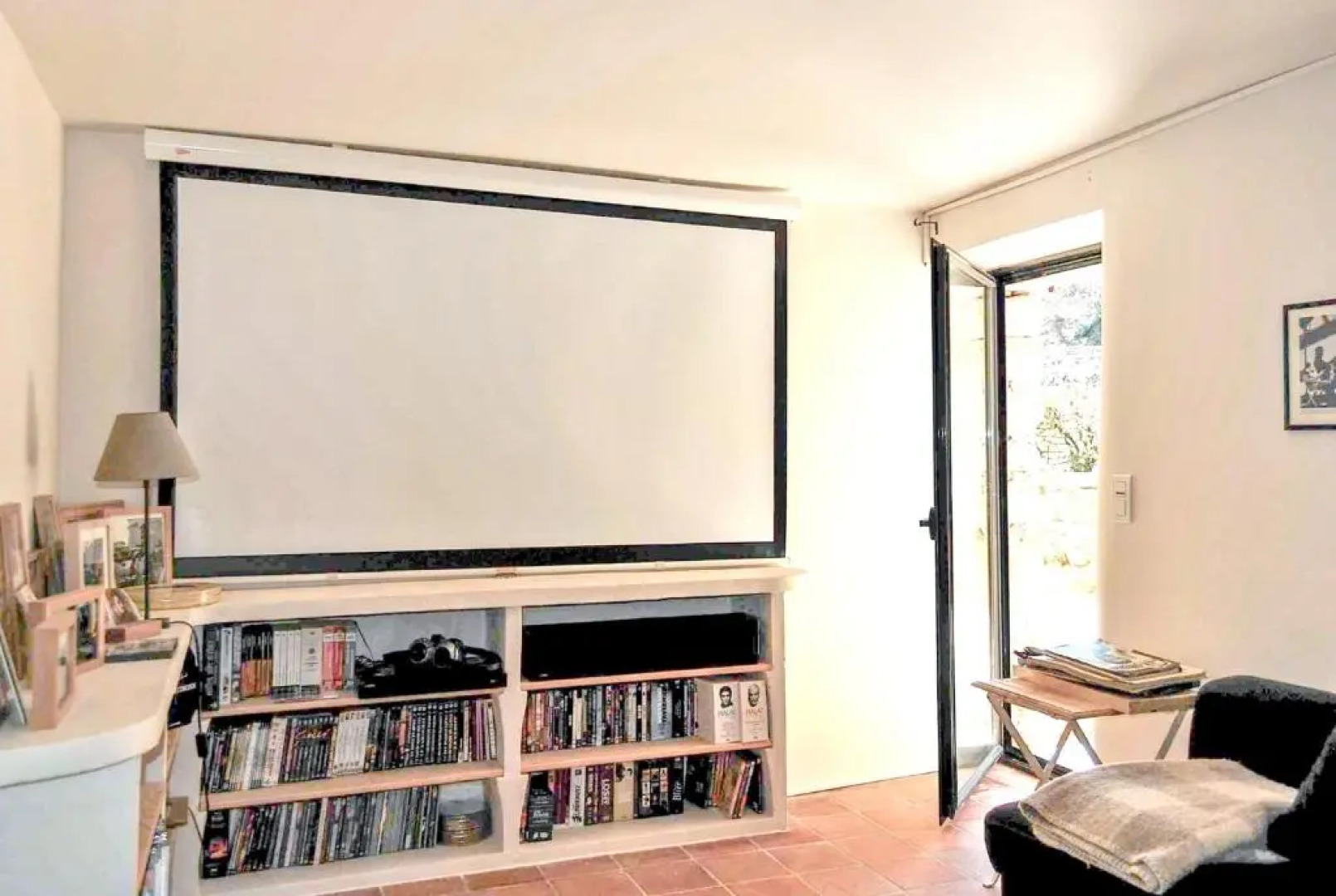 Villa de 4 chambres avec piscine privee jardin amenage et wifi a Ansouis