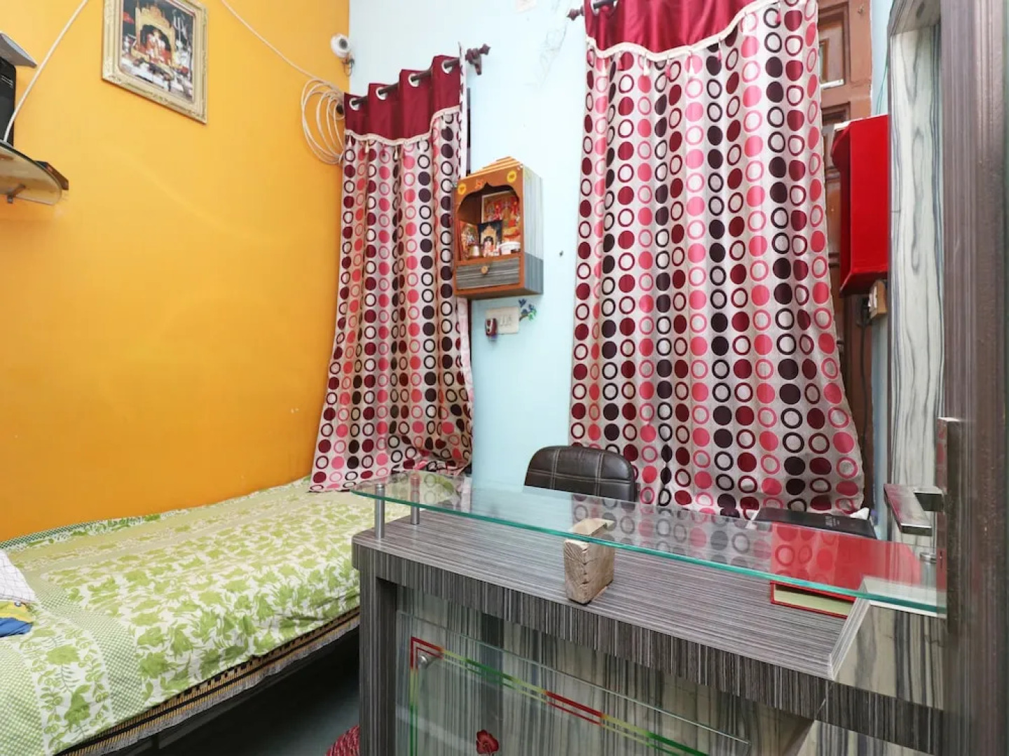 Oyo 22644 Bhagat Palace