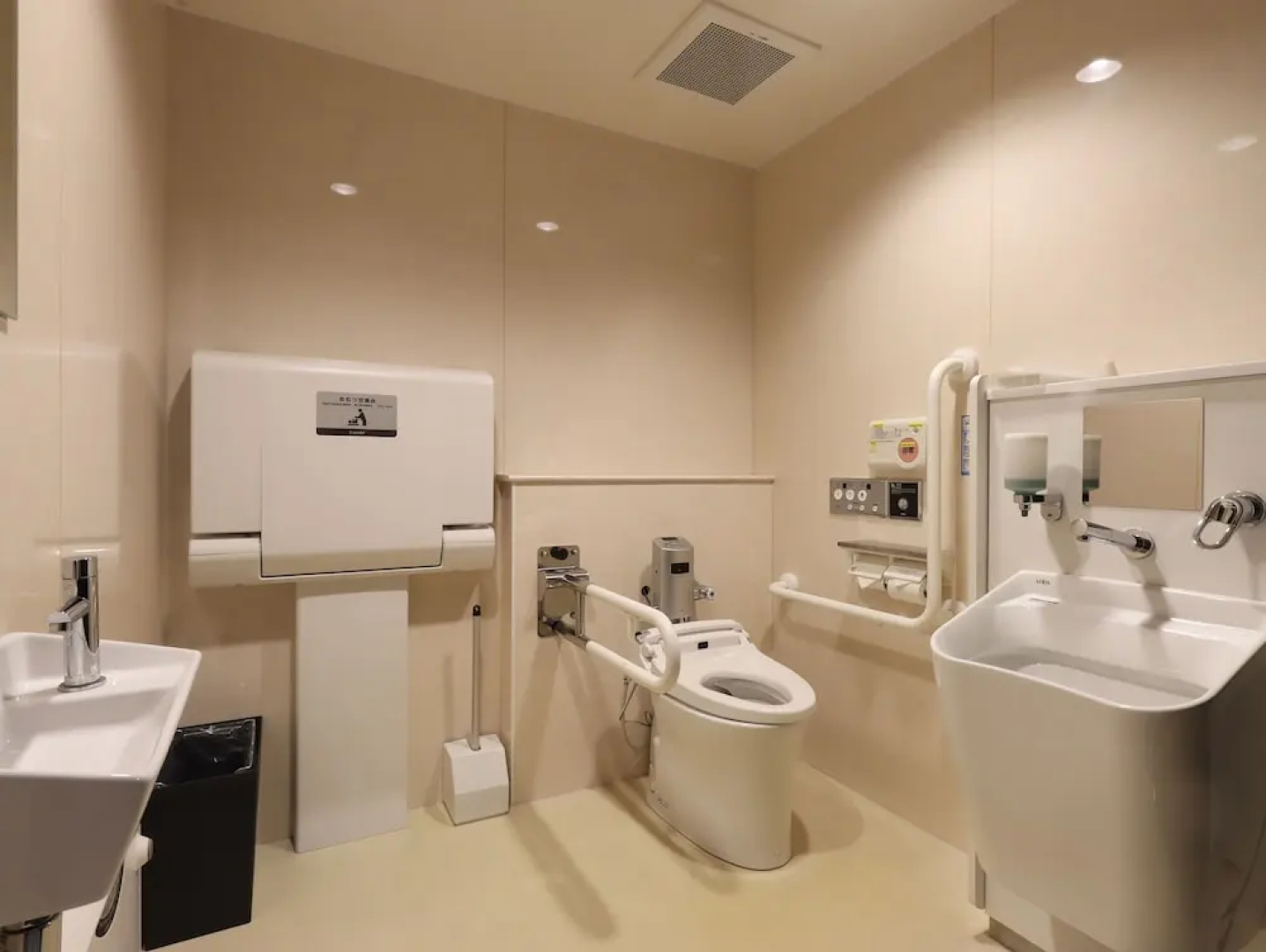 Hotel Glad One Kyoto Shichijo by M’s