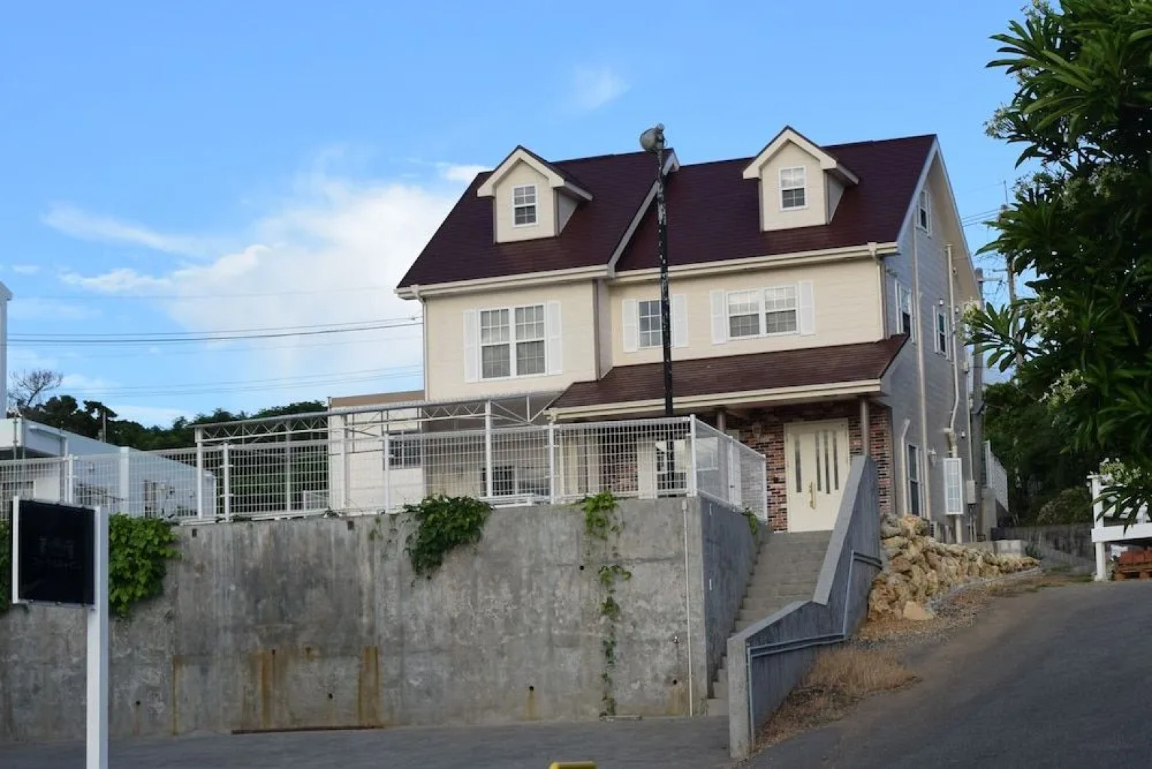 Chura Umi Coral Cabin