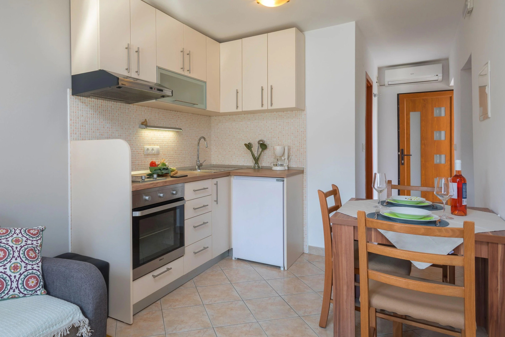 Apartment Ana On Island Hvar