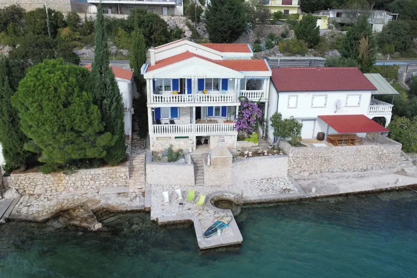 Holiday Home Seafront Escape