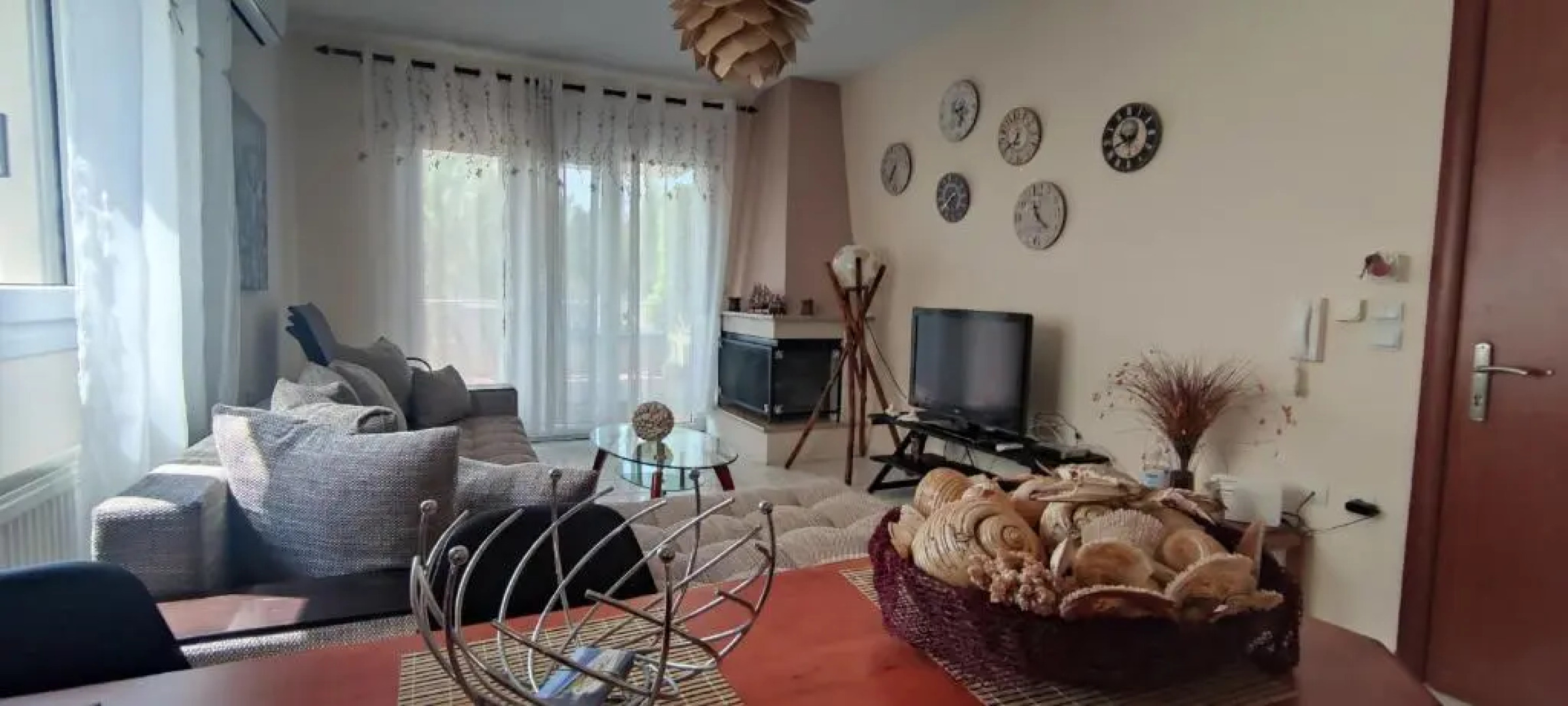 Lucy's next to sea apartment