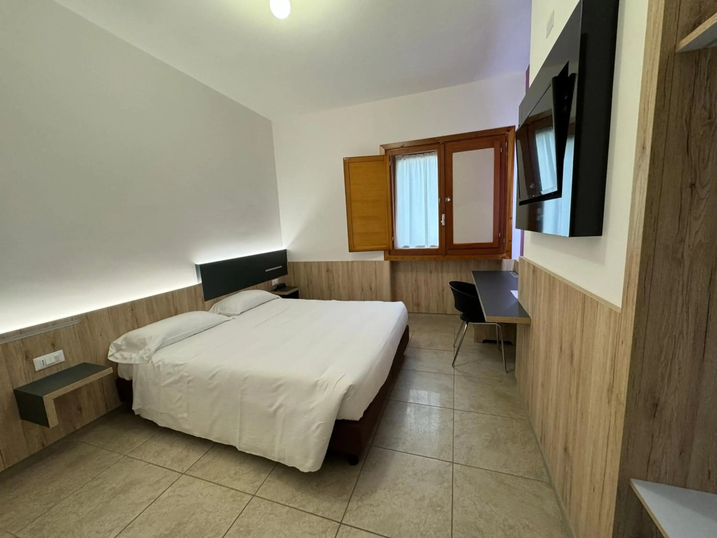Hotel Holidays
