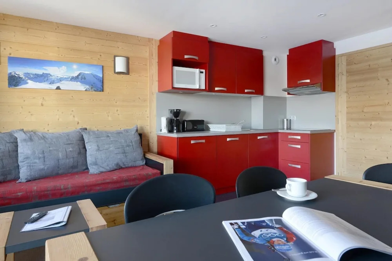Residence LES Coches 3 Rooms Renovated in a Family Resort at the Bottom of the Slopes Bac524