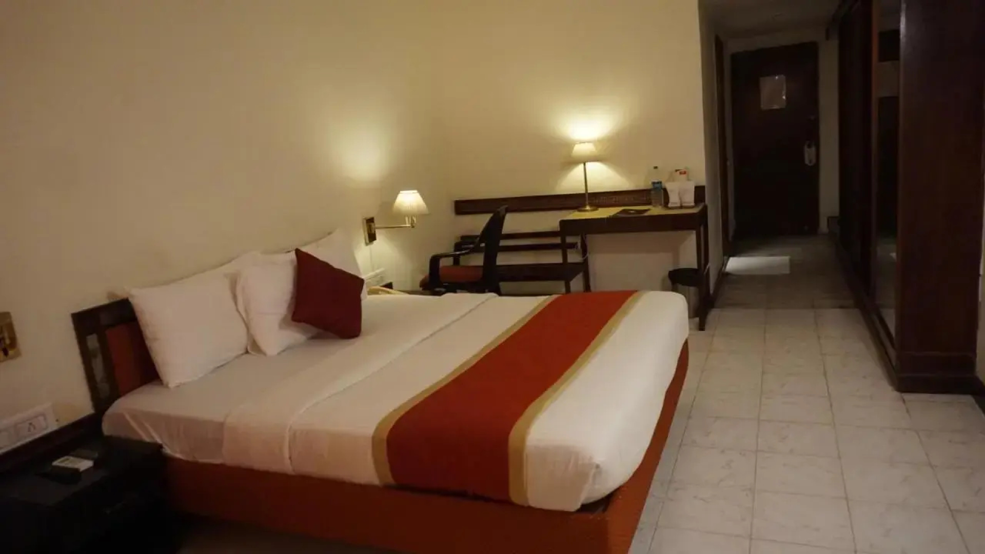 Hotel Poonja International