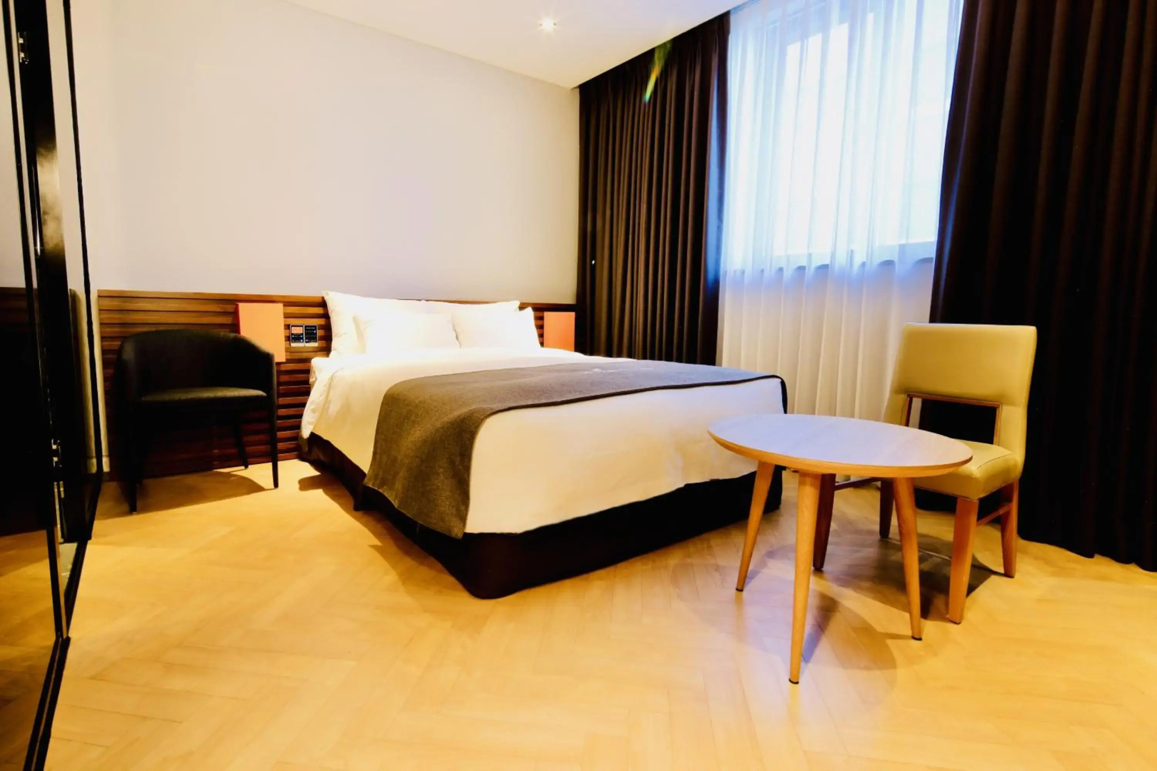 Golden Business Hotel