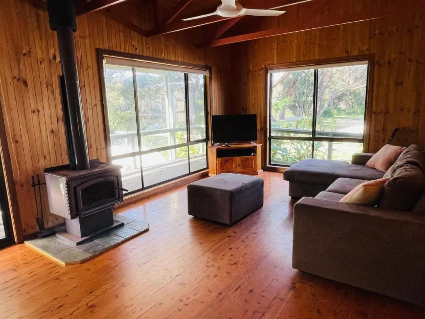 Centre Street 10 Lake Tabourie