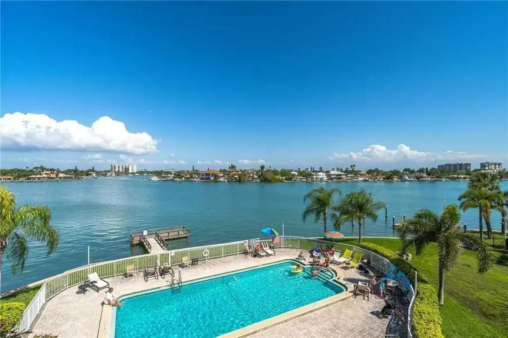 210 - Palms of Treasure Island