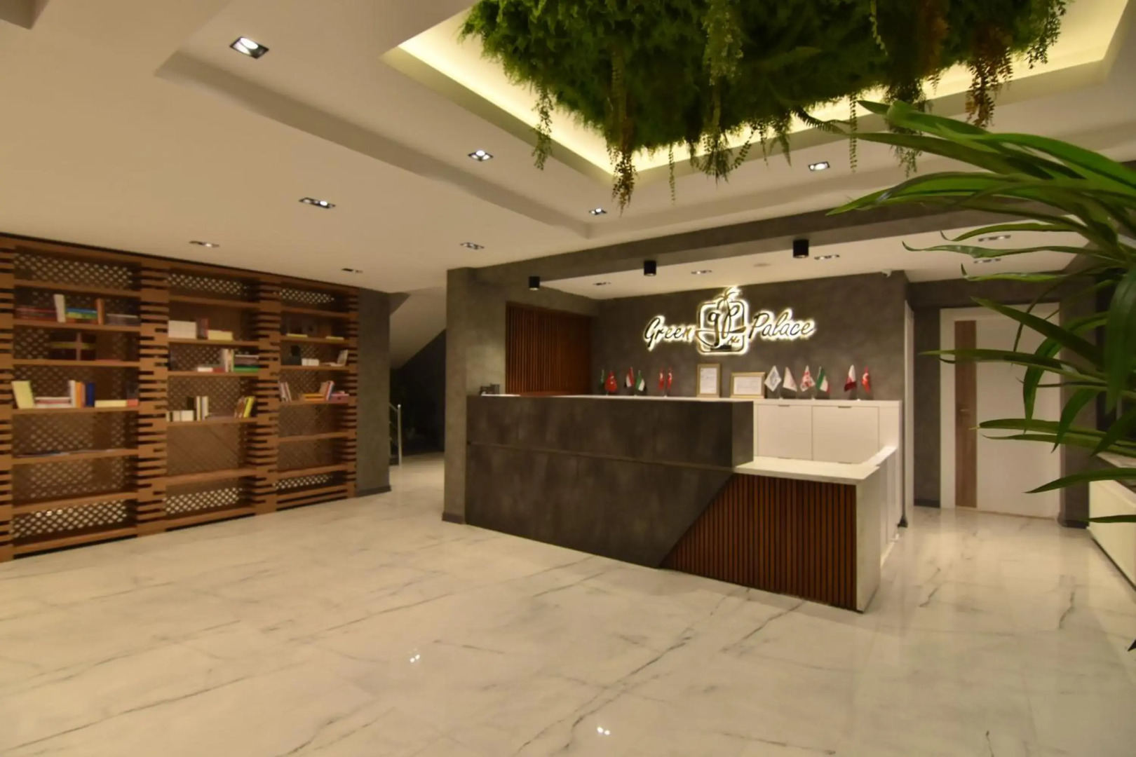 Отель Green Palace Suite 