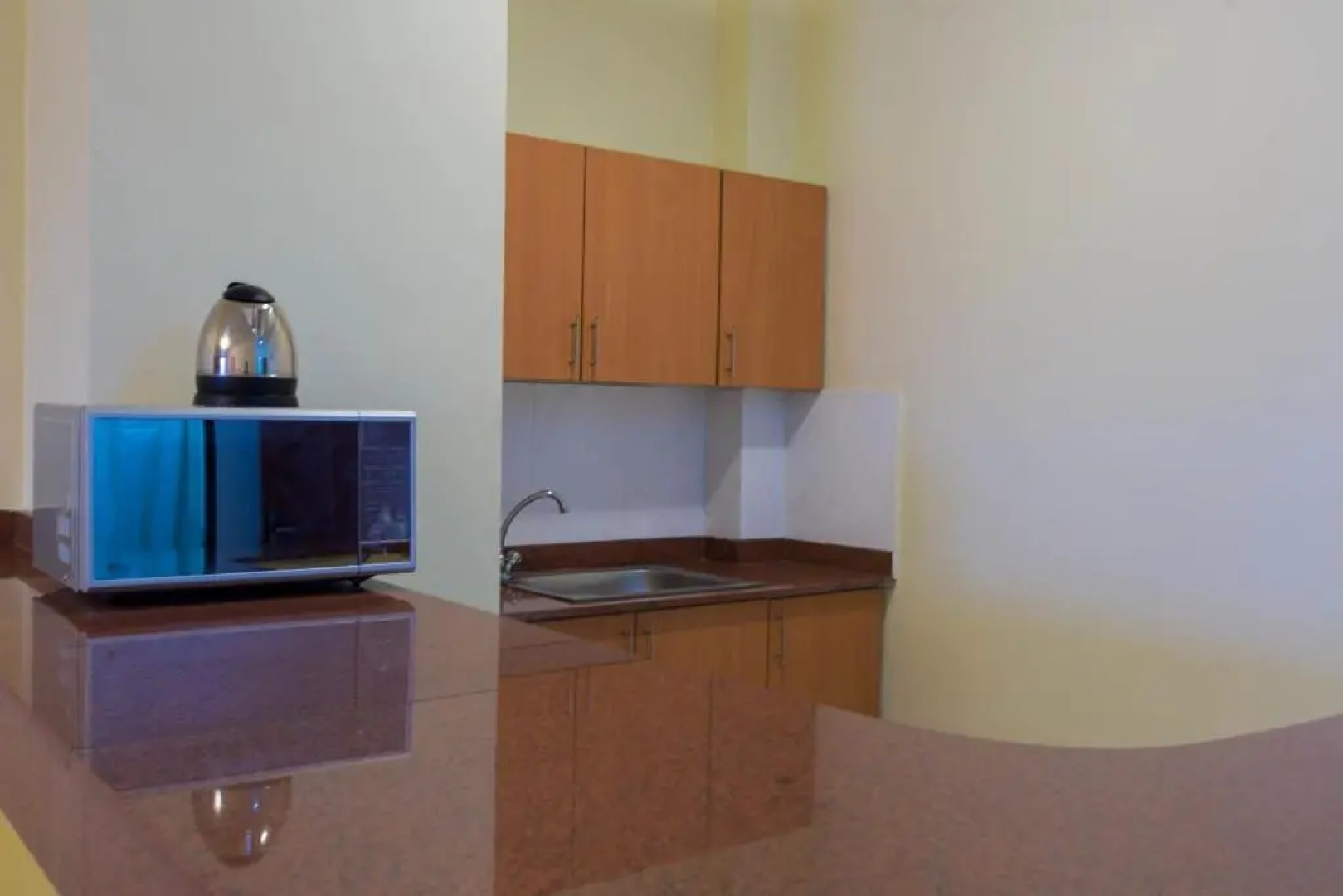 Maroko Bayshore Suites