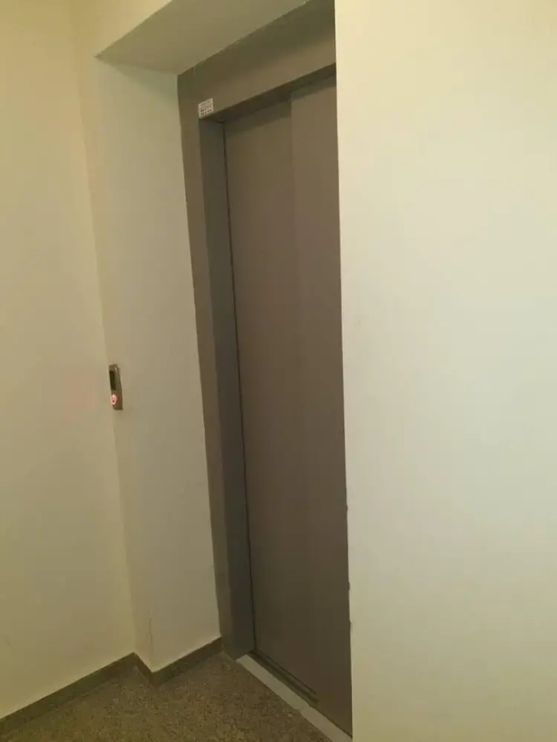 2-bed - Sleeps 4 - With Parking