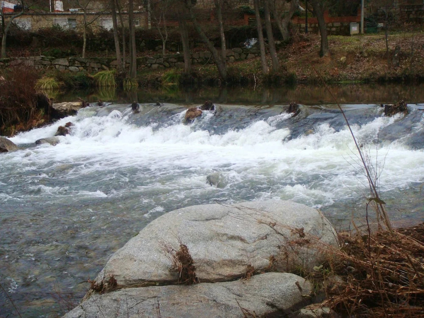 Chalet With 4 Bedrooms in Burgohondo, With Wonderful Mountain View and Enclosed Garden