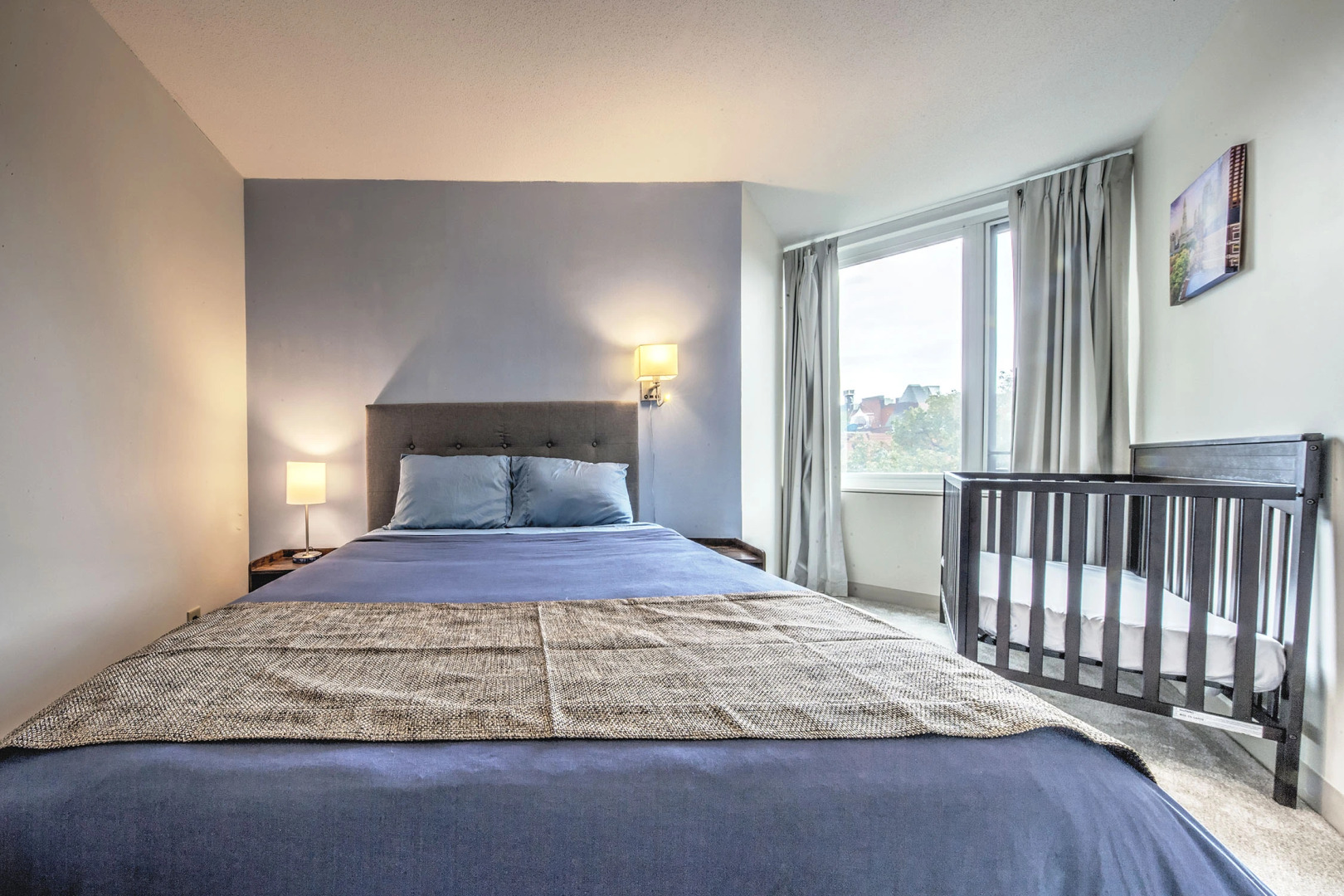 Bright Condo, Plenty of Room, Sleeps Upto 8