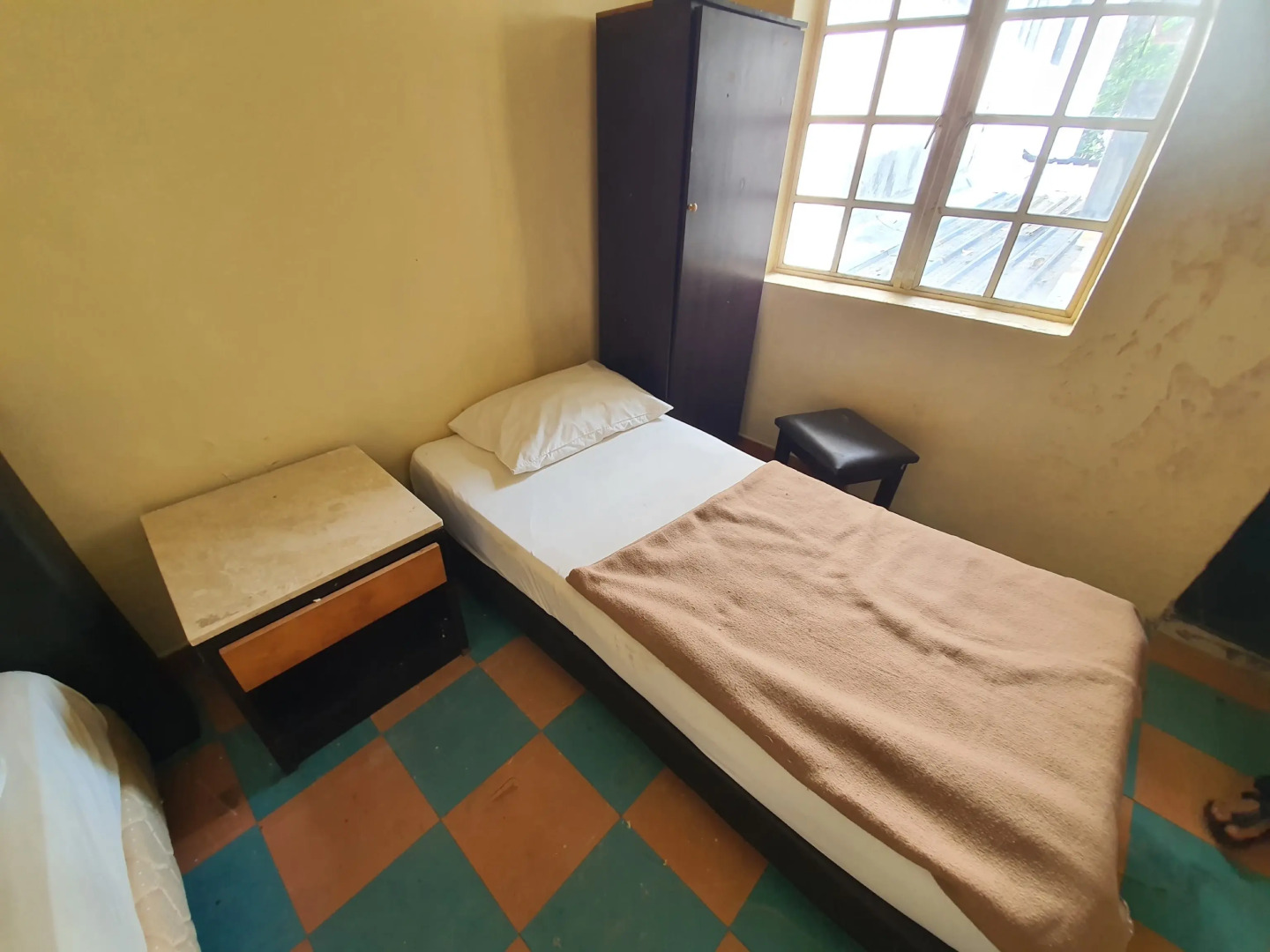 SPOT ON 90137 Casavilla Hotel Pudu