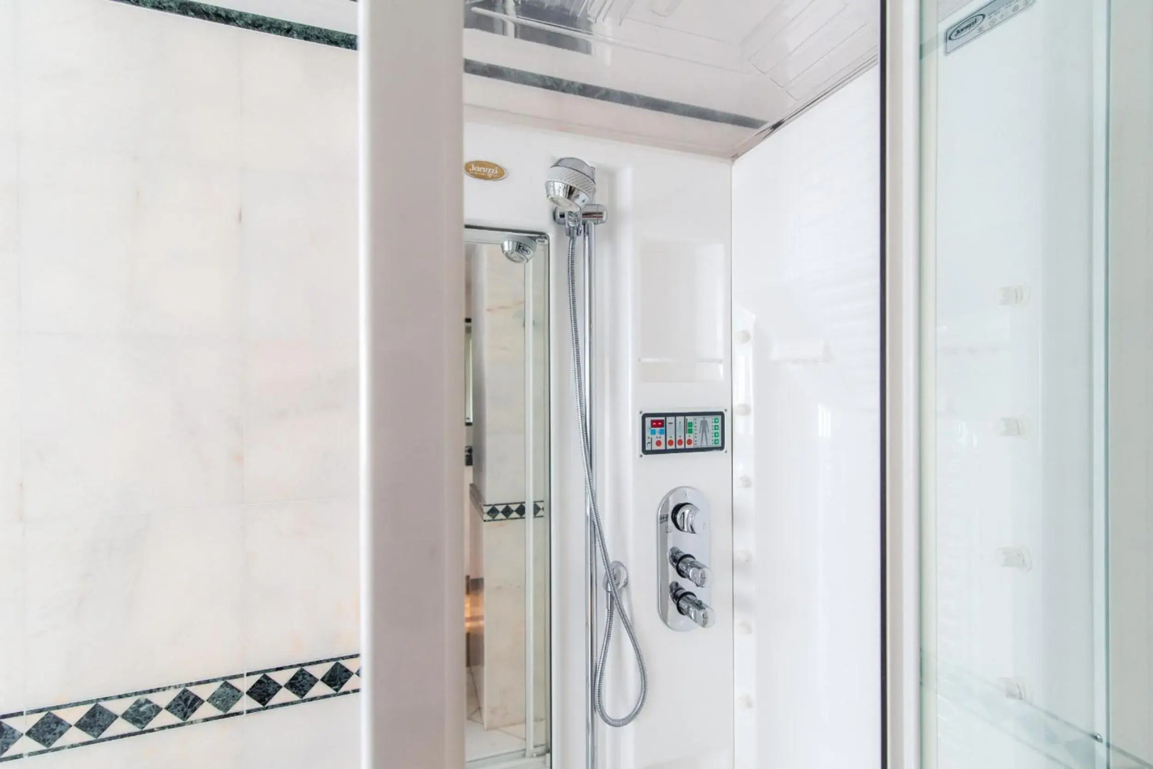 Villa Giù Luxury Lake Como - By House Of Travelers -