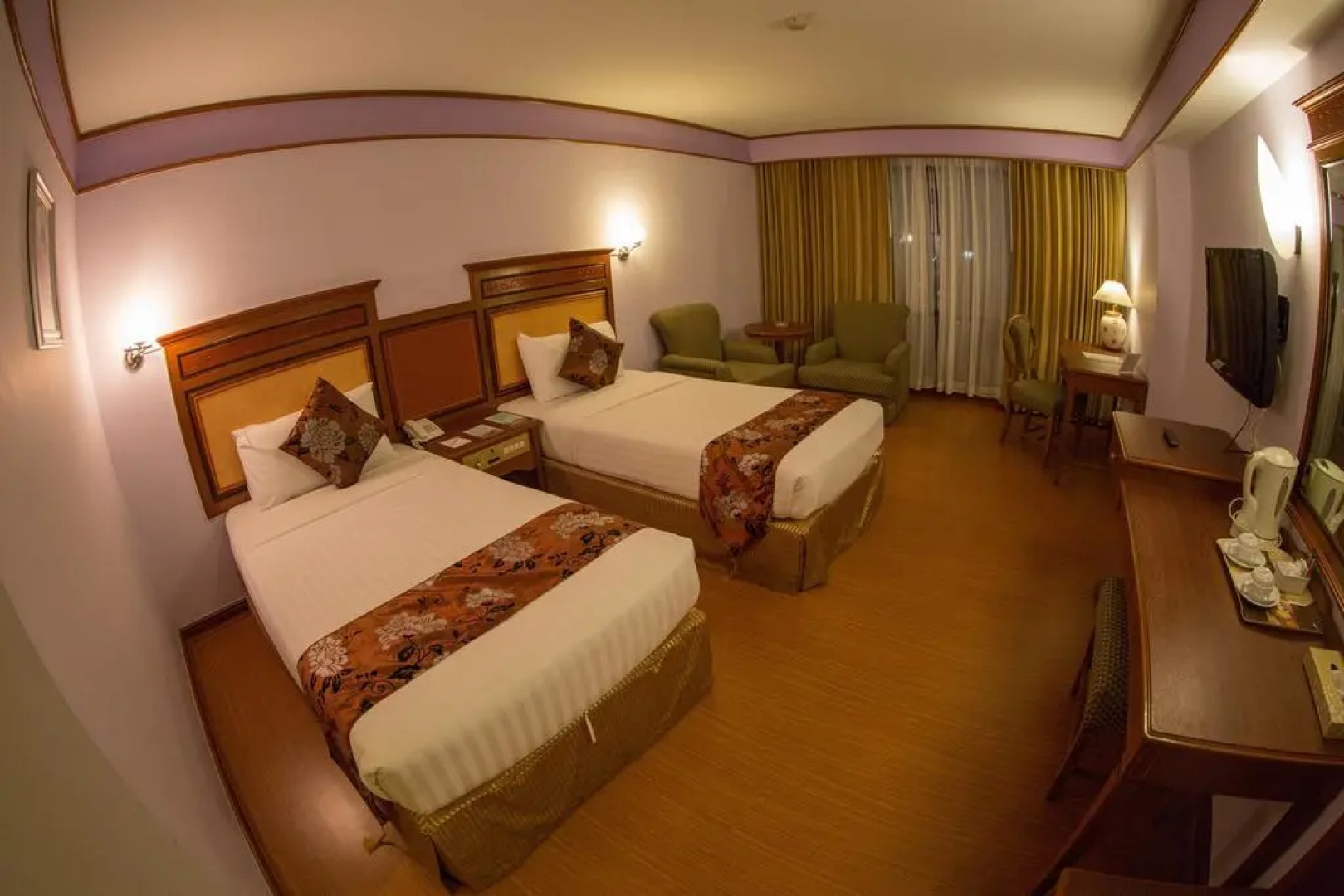 Town In Town Hotel Bangkok