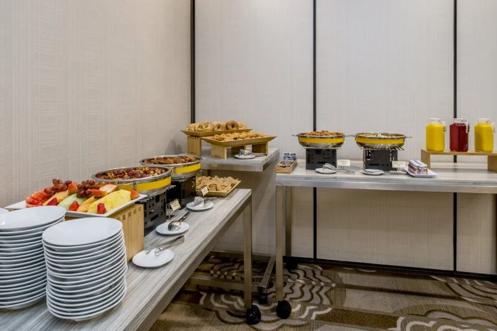 Crowne Plaza Hotel White Plains downtown