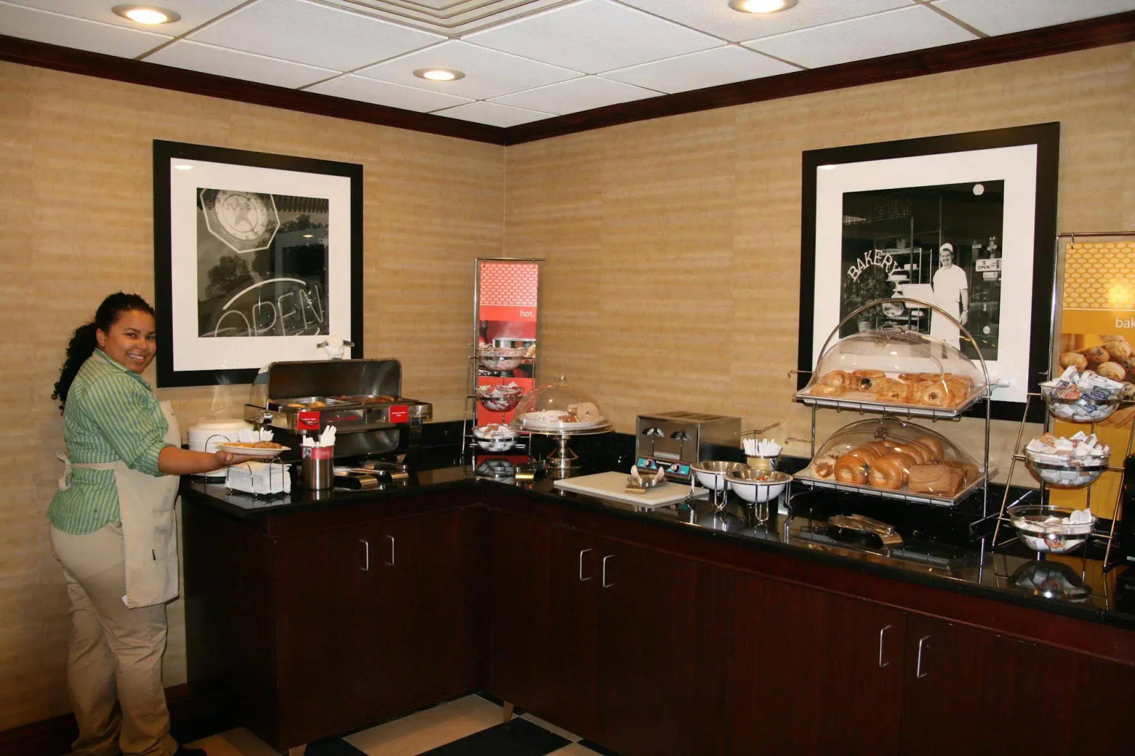 Holiday Inn Express Newark Airport Elizabeth by IHG