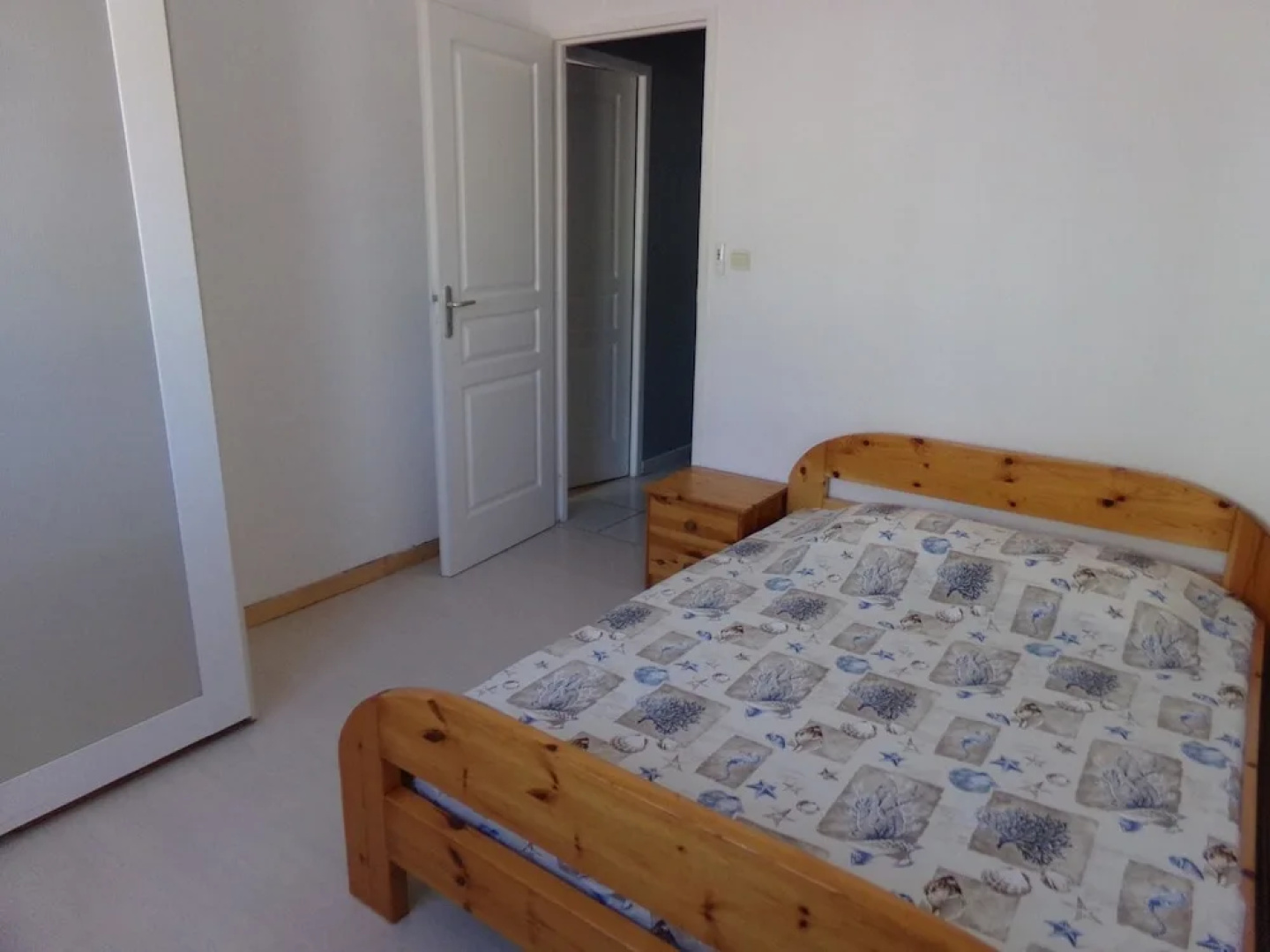 Villa With 4 Bedrooms in Florensac, With Enclosed Garden - 15 km From