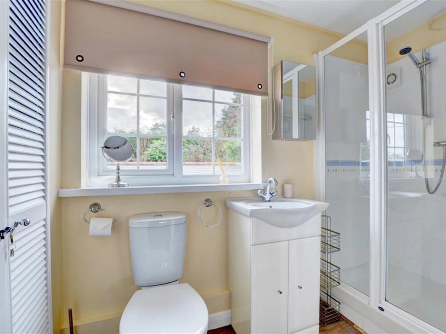 Spacious Holiday Home in Ilkerton With Garden