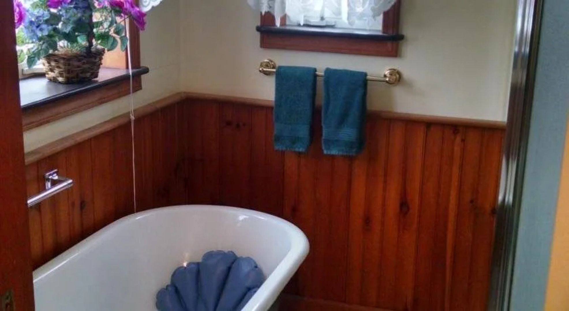 Lake Valley Legends B&B