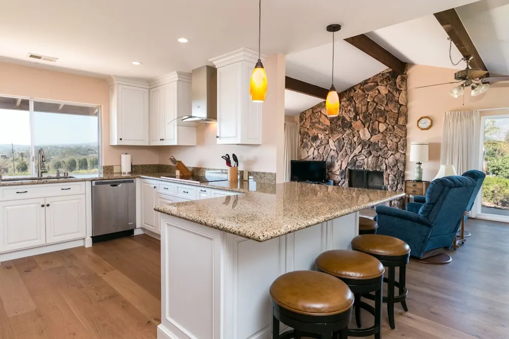 Goleta House with Ocean Views by RedAwning