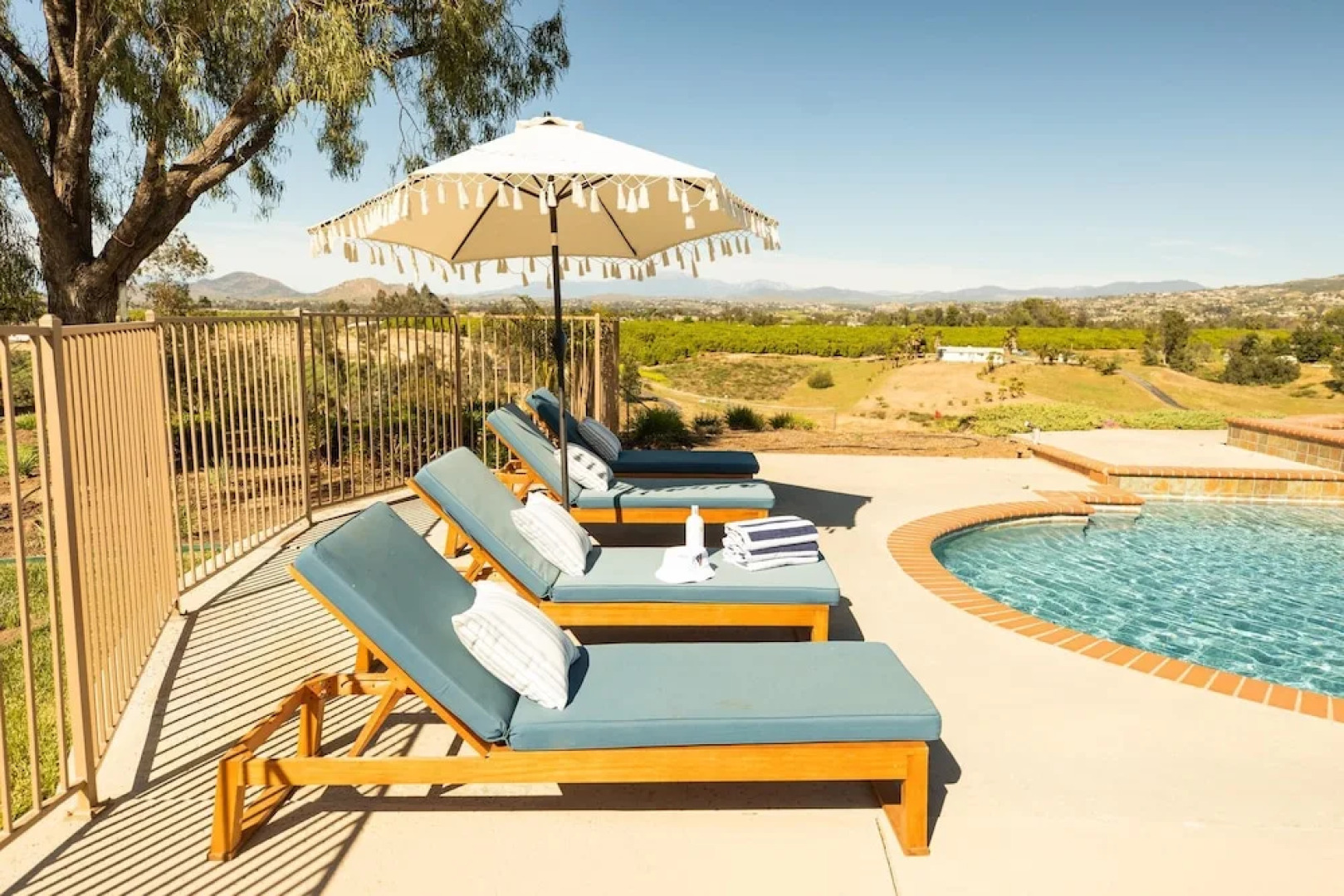 Willow by Avantstay Mountain Views - See Hot Air Balloons From Pool