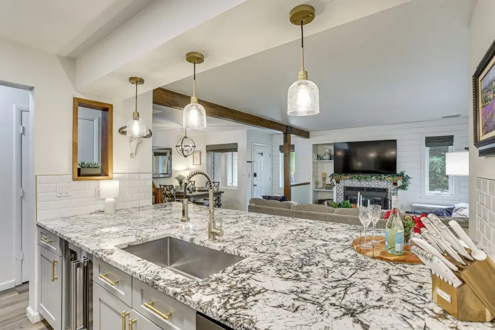 Cozy Edwards Townhome, Completely Remodeled!