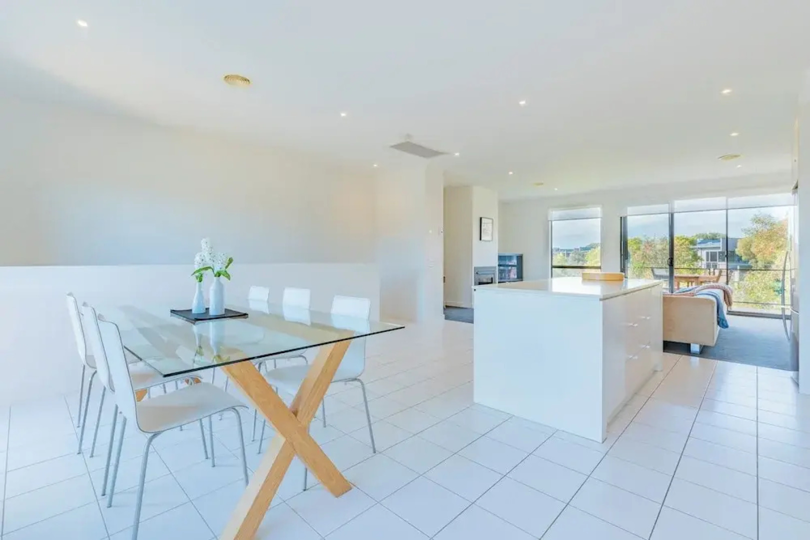 3 Bedroom Condo - Access to Pool Torquay