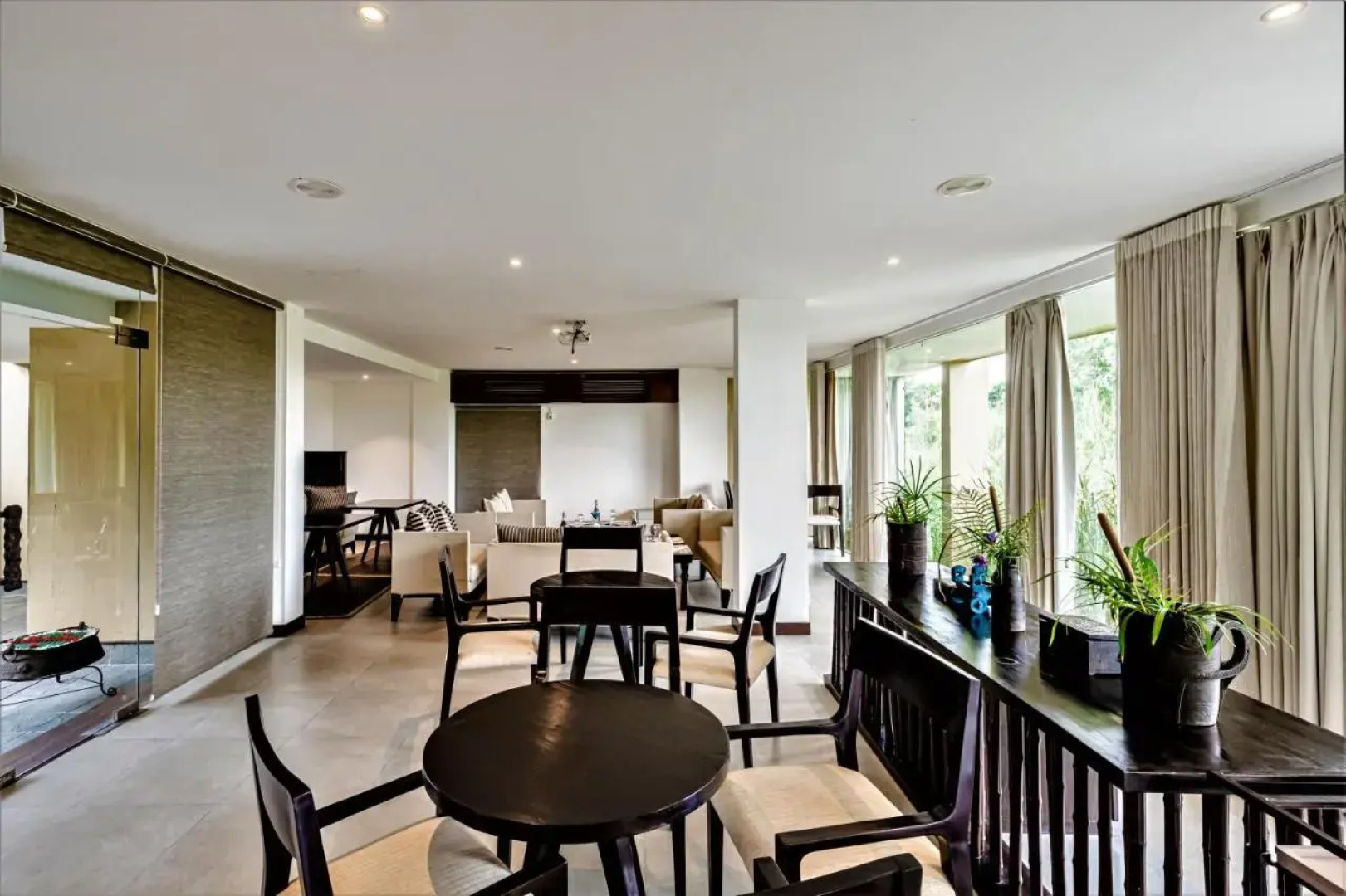 Meghauli Serai Chitwan National Park - A Taj Safari Lodge