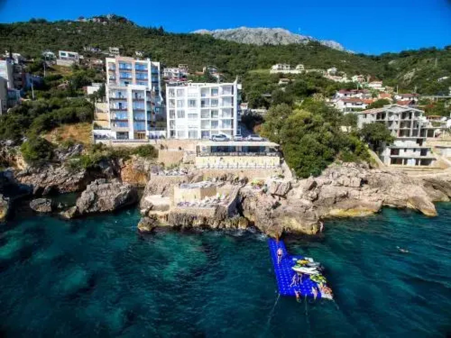 Nautilus Apartments