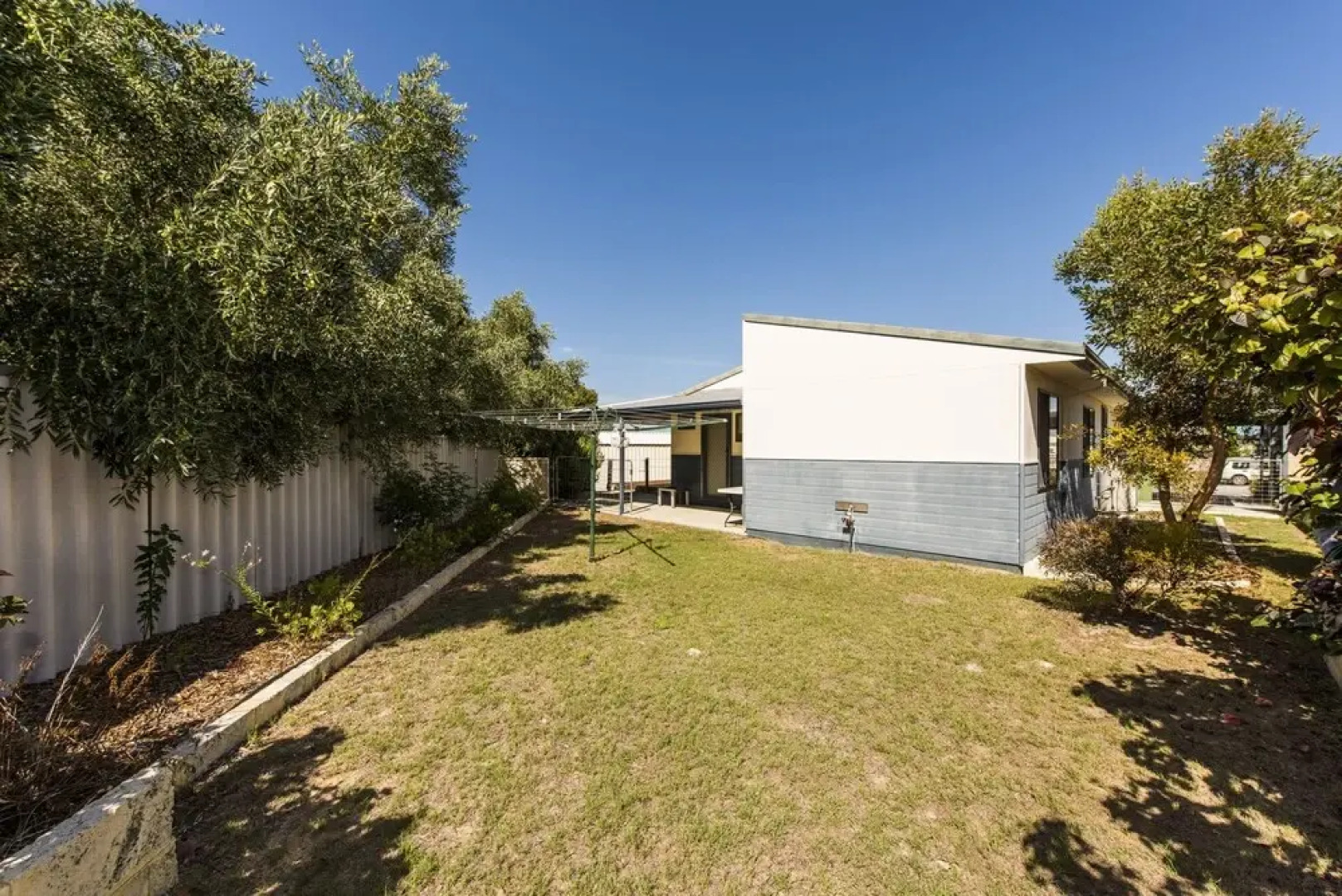 Uppy's Shack - Quiet Location Close to Beach Pet Friendly