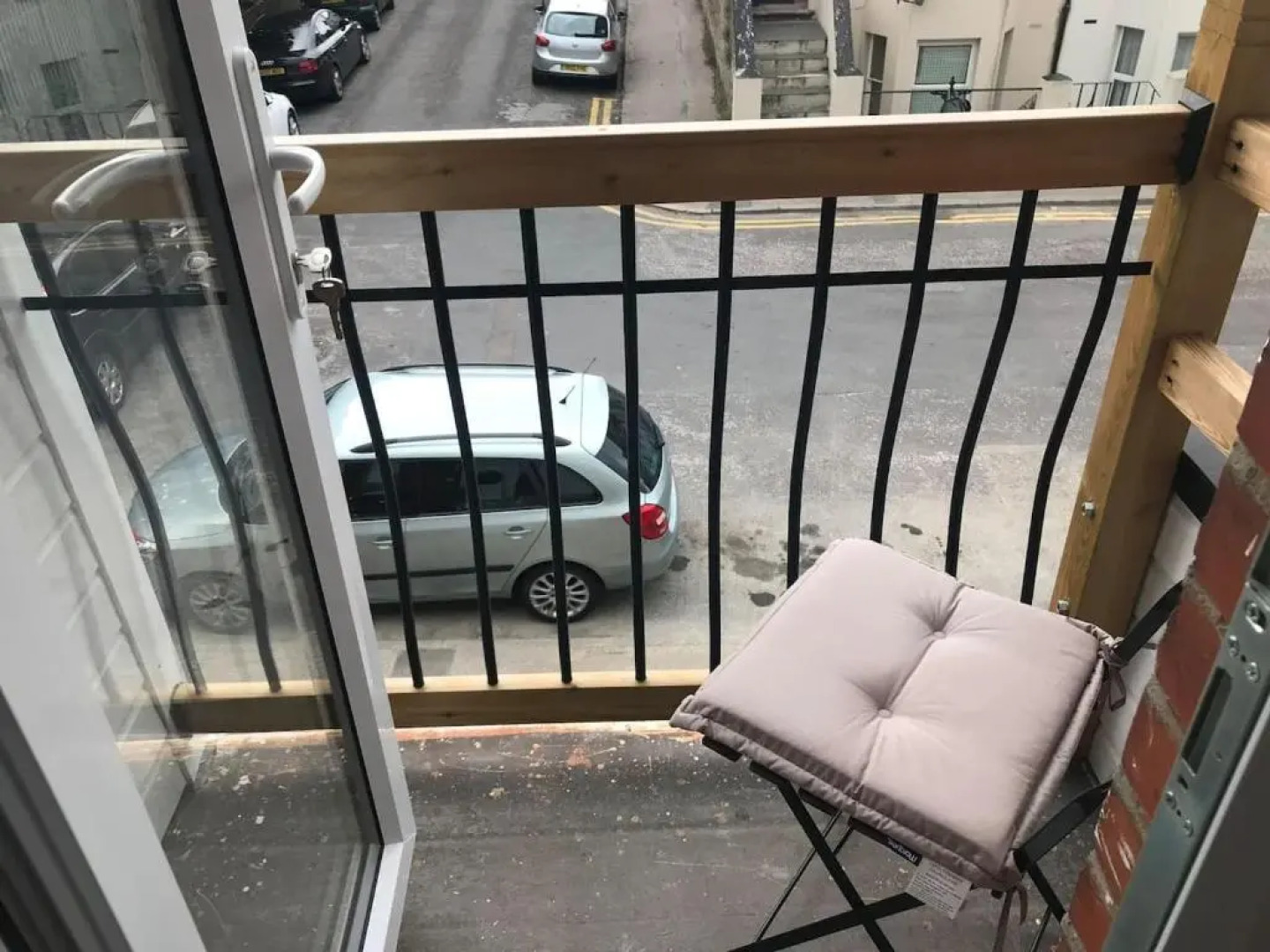 Margate's Modern Luxury Apartment