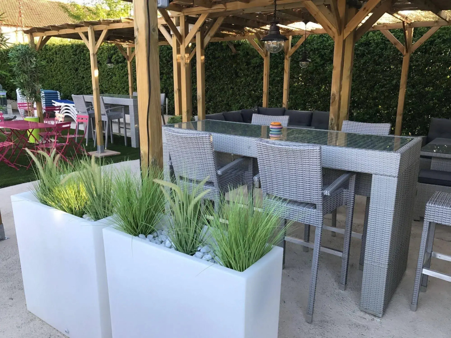 Hotel le president GARE TGV NIMES PONT DU GARD